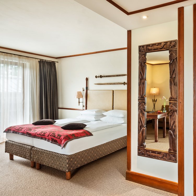 Africa-Themed Room at Park-Hotel Hagenbeck – Stylish Atmosphere with Thoughtful Details
